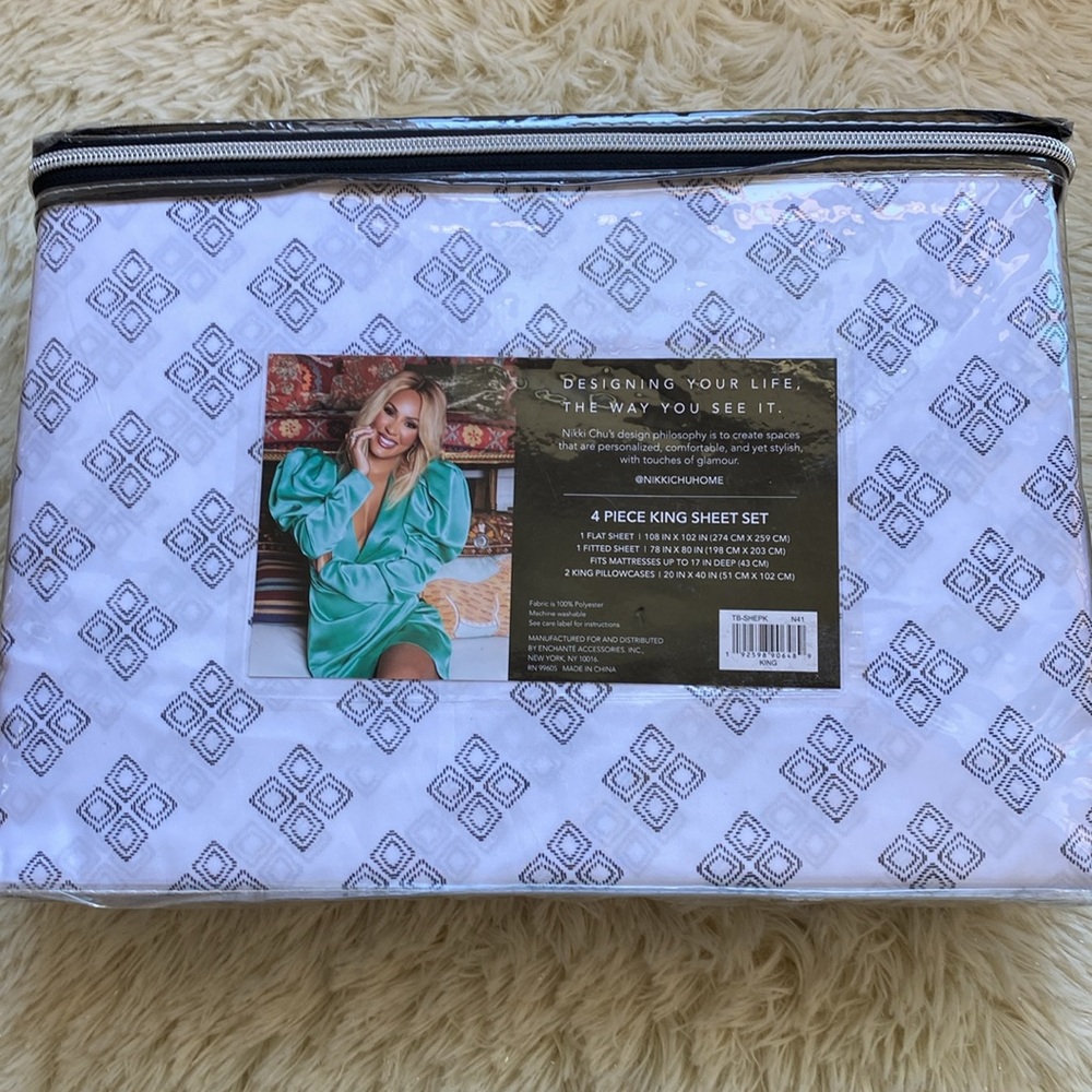 NWT Nikki Chu Home 4 Piece King Sheet Set